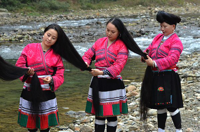 Las mujeres de la tribu Red Yao tienen el pelo más largo de mundo