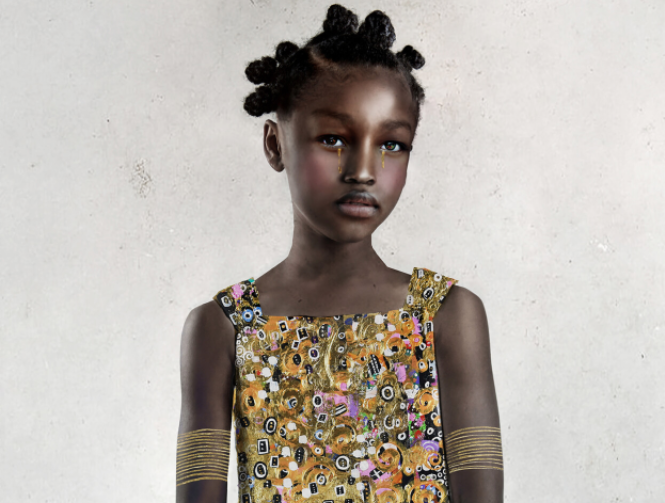La fotógrafa Tawny Chatmon crea retratos de niñas negras con vestuarios de oro inspirados en Klimt