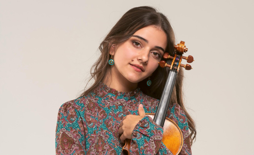Lee más sobre el artículo La belleza del violín, Fanni Mákszem,